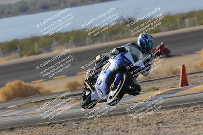 media/Dec-18-2022-SoCal Trackdays (Sun) [[8099a50955]]/Turn 14 (940am)/